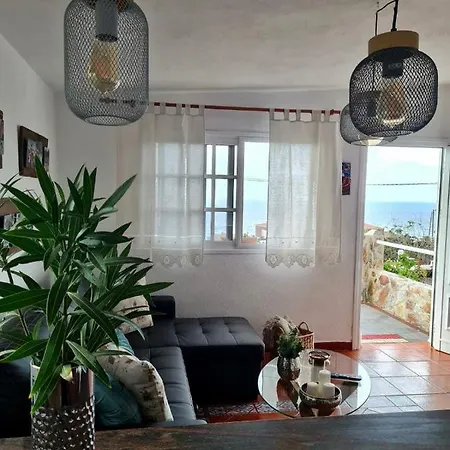 La Casita De La Brena. * Frontera